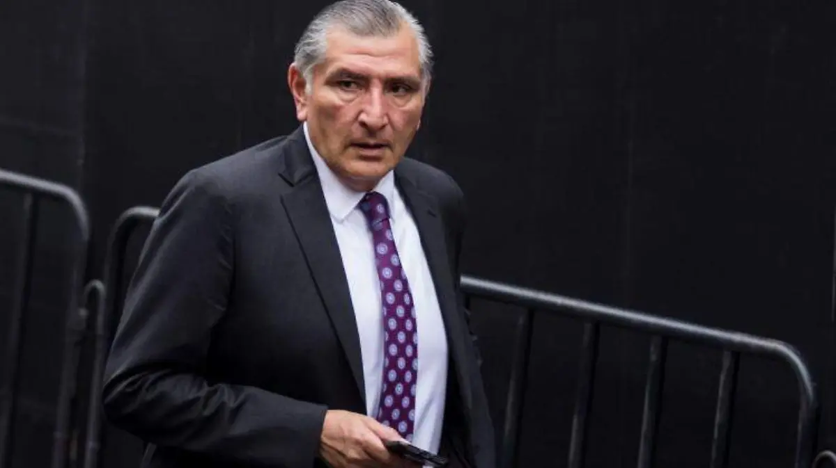 Adán Augusto López se reúne con líderes parlamentarios