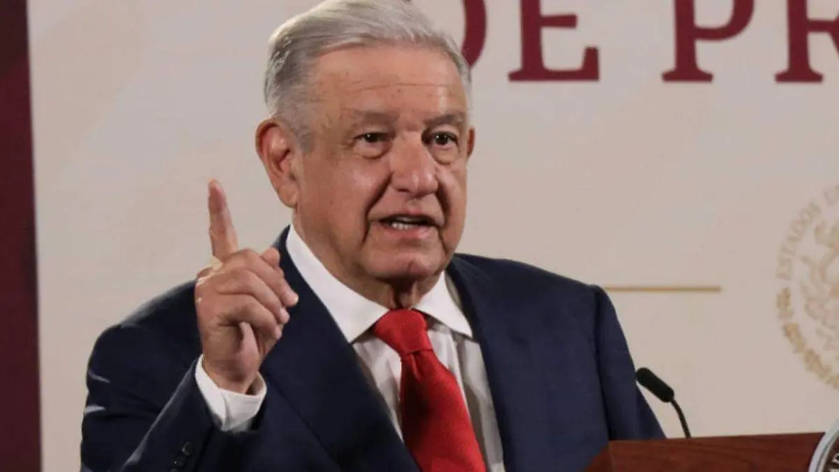 AMLO re reunirá con gobernadores pese a su contagio de Covid-19