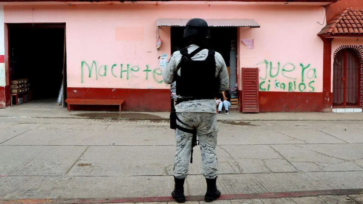 Nadie se acerca a Rutilio Escandón férreo blindaje protege al gobernador de Chiapas (3)