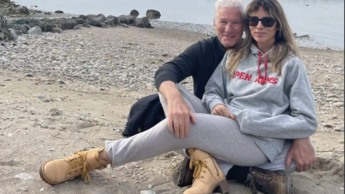Esposa de Richard Gere habla sobre la hospitalización del actor en México