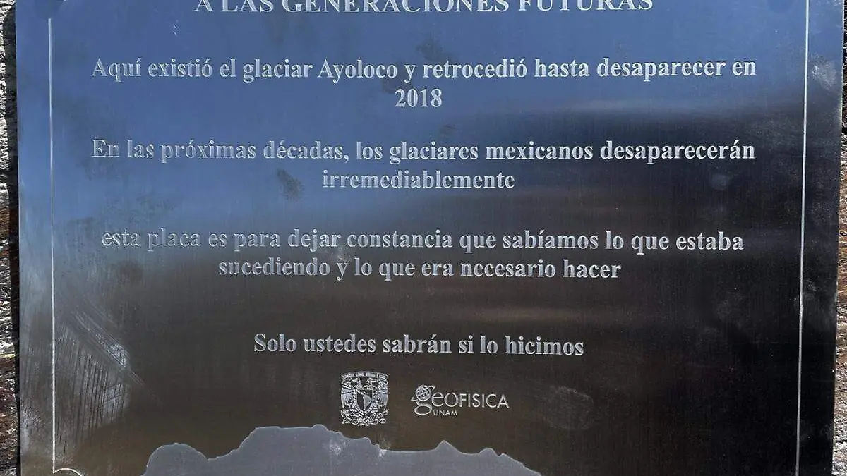Placa en glaciar b