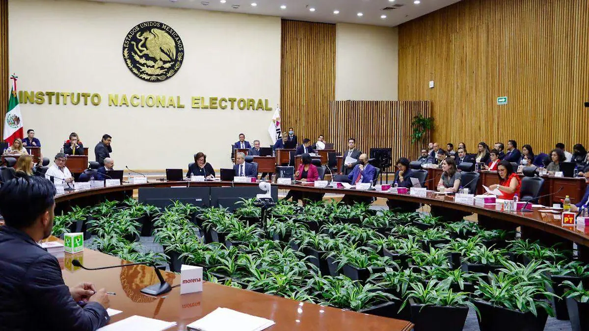 Sesión del INE