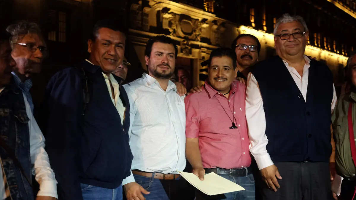 Salida_maestros_CNTE_Palacio_Nacional-2