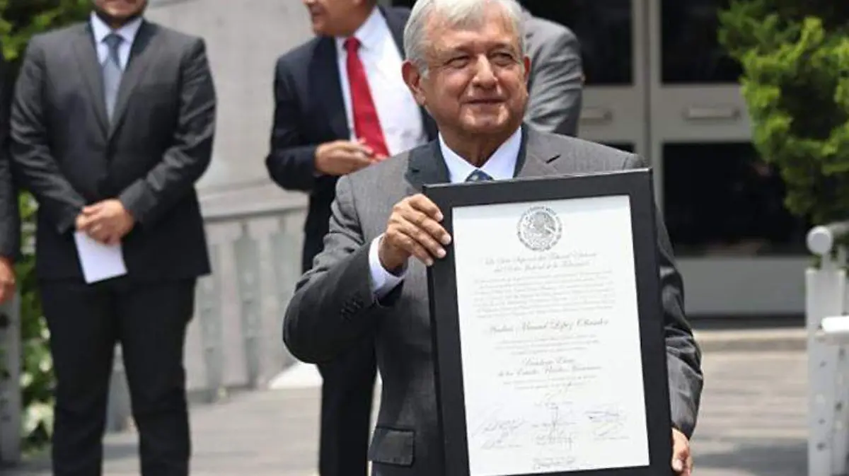 AMLO ENTREGA