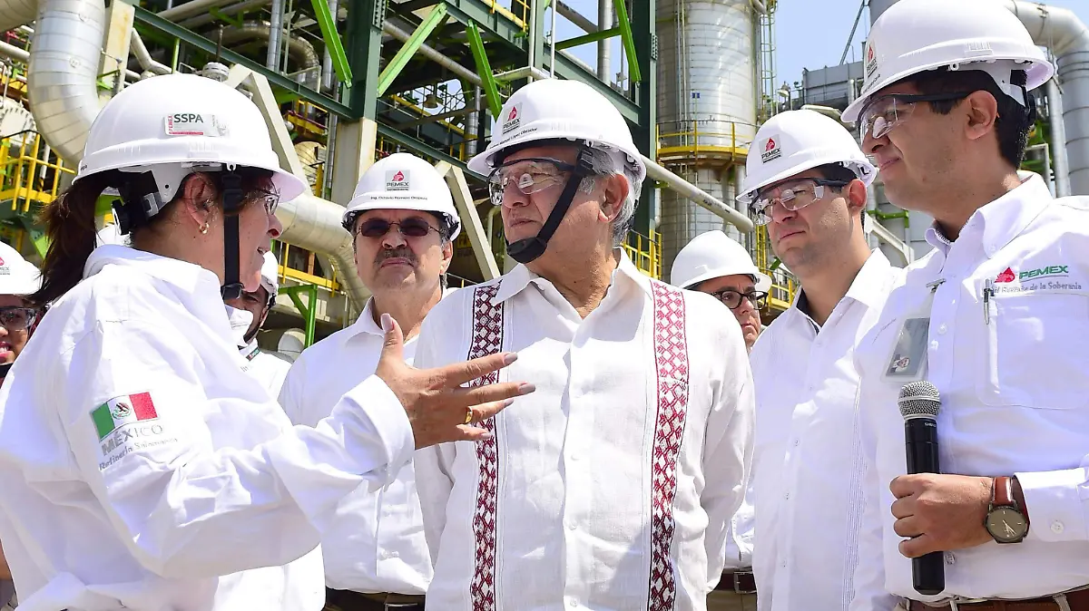 AMLO pemex1