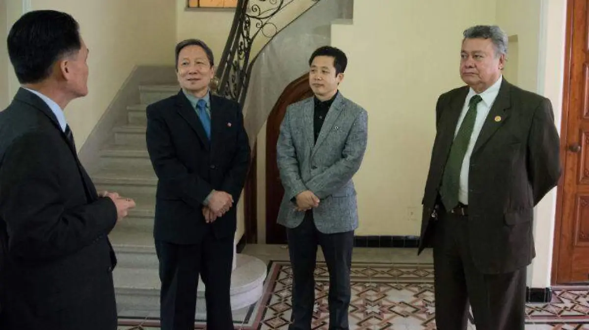 Ofrenda_lideres_Corea_del_Norte-4