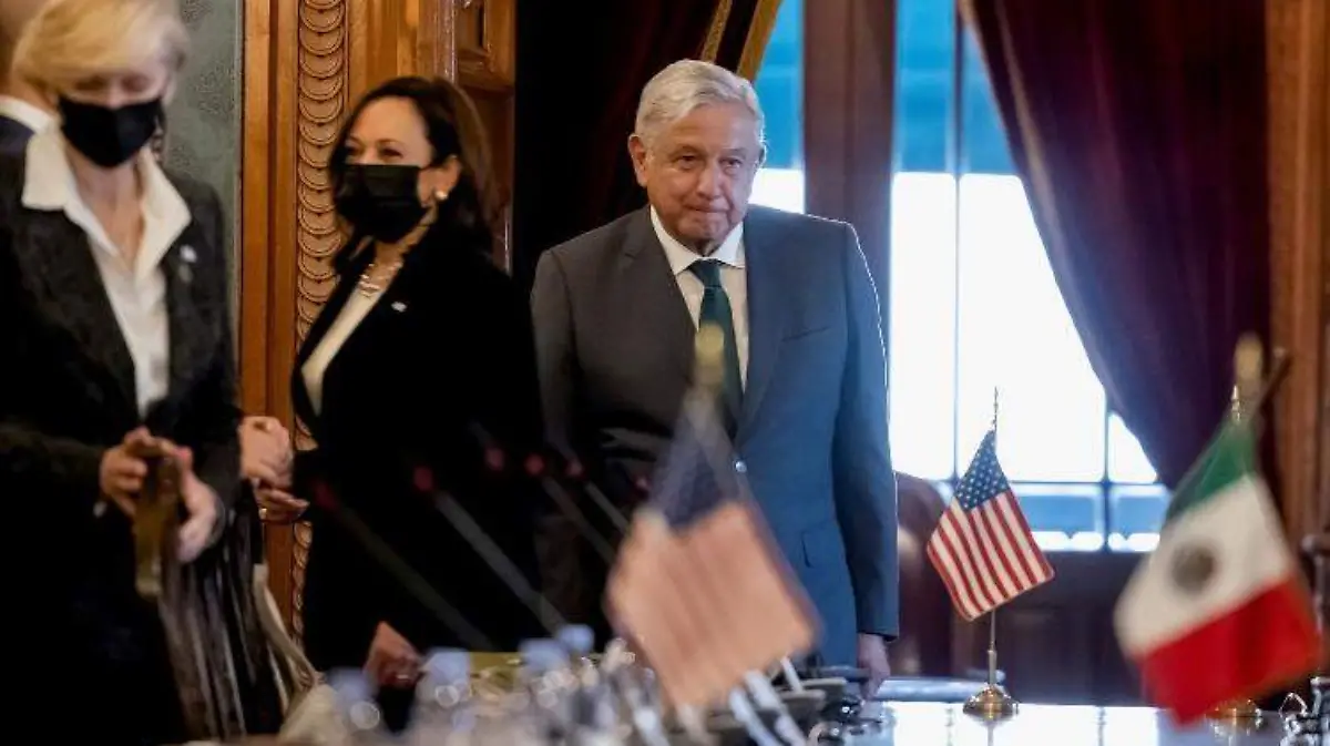 Kamala Harris Palacio Nacional (5)