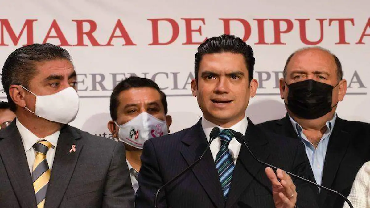 Oposición recula sobre retirarse de discusión del PEF 2022