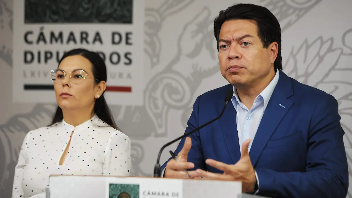 LAURA ROJAS Y MARIO DELGADO 7