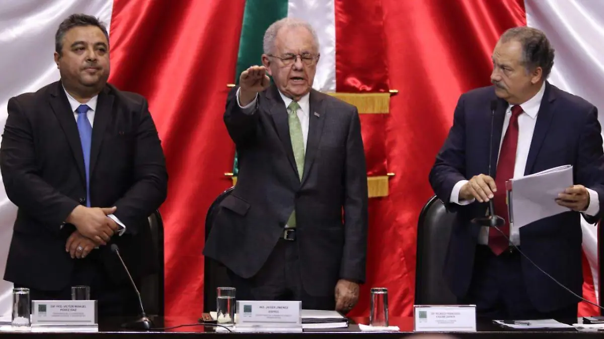 espriu compa ROBERTO HERNANDEZ