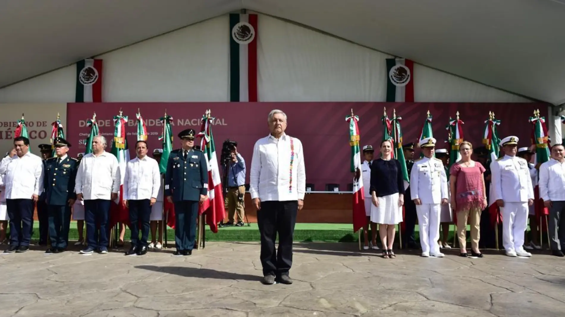 amlo-bandera-2