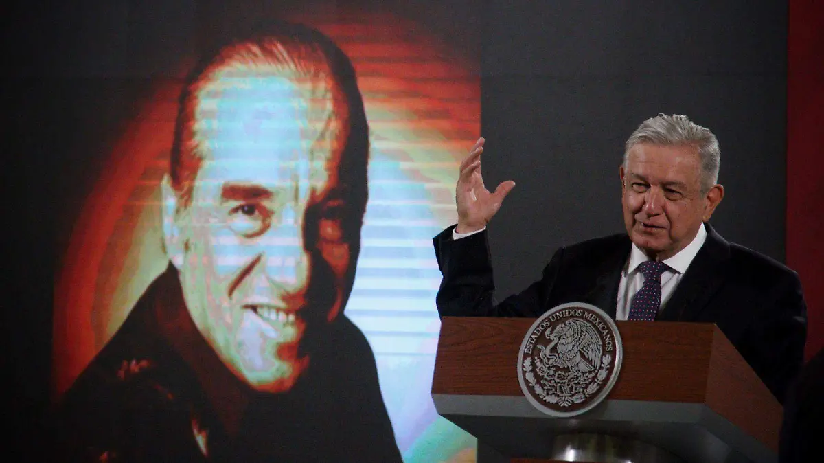 oscar chavez amlo CUARTOSCURO