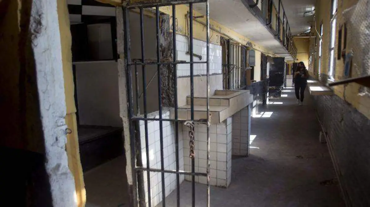 PRD busca privilegiar medidas cautelares sobre prisión preventiva