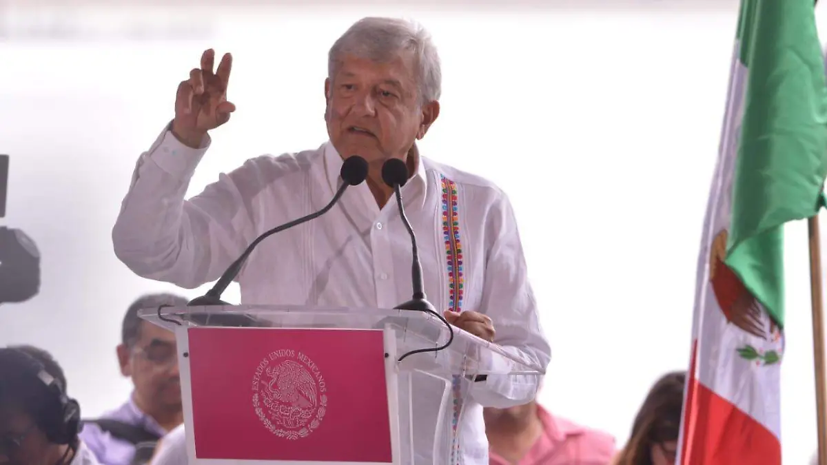 AMLO-REFINERIA-1