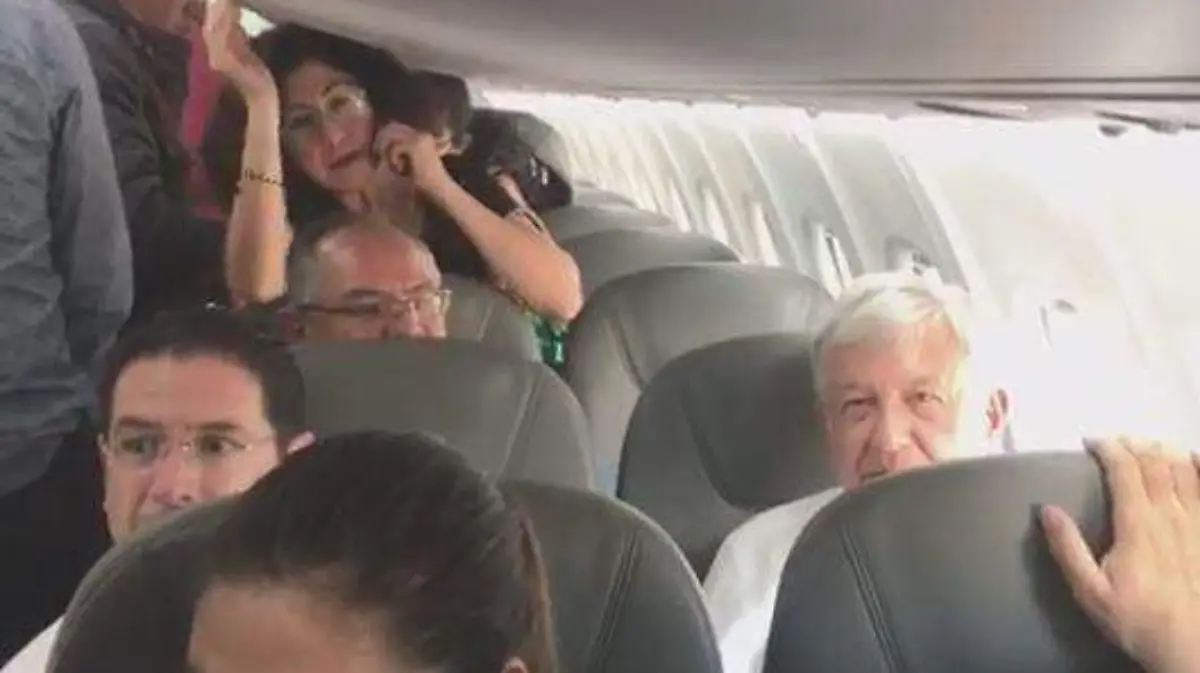 ESPECIAL amlo vuelo