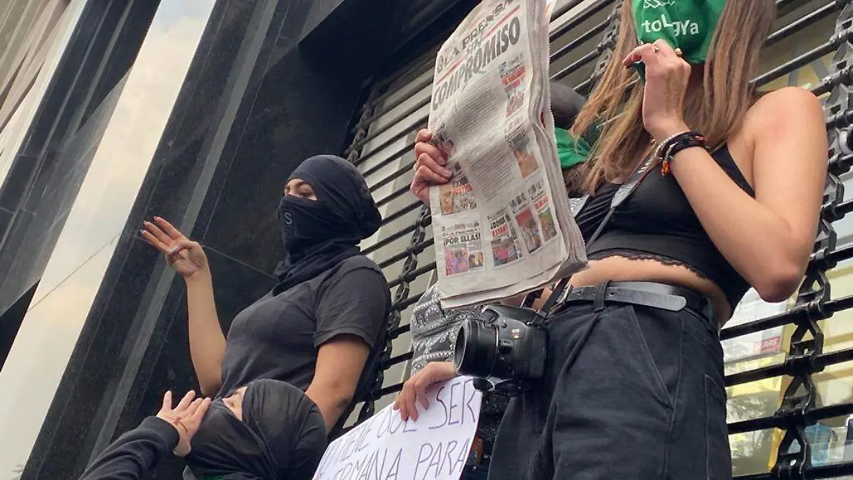 mujeres periodico la prensa feministas protesta ingrid 12 febrero 2020
