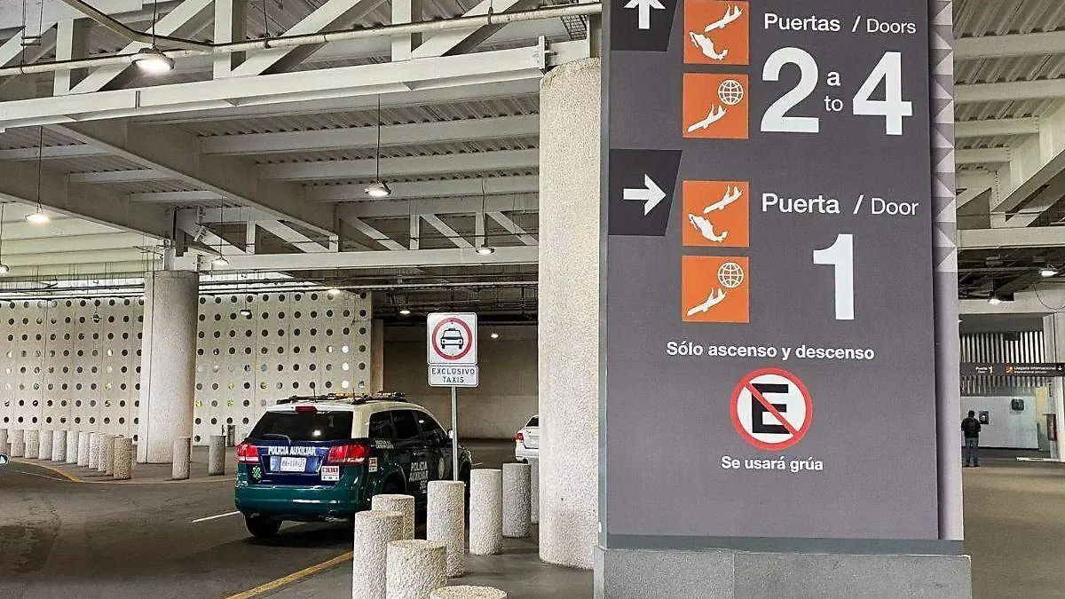 Marina auxilia a joven de presunto intento de suicidio en AICM