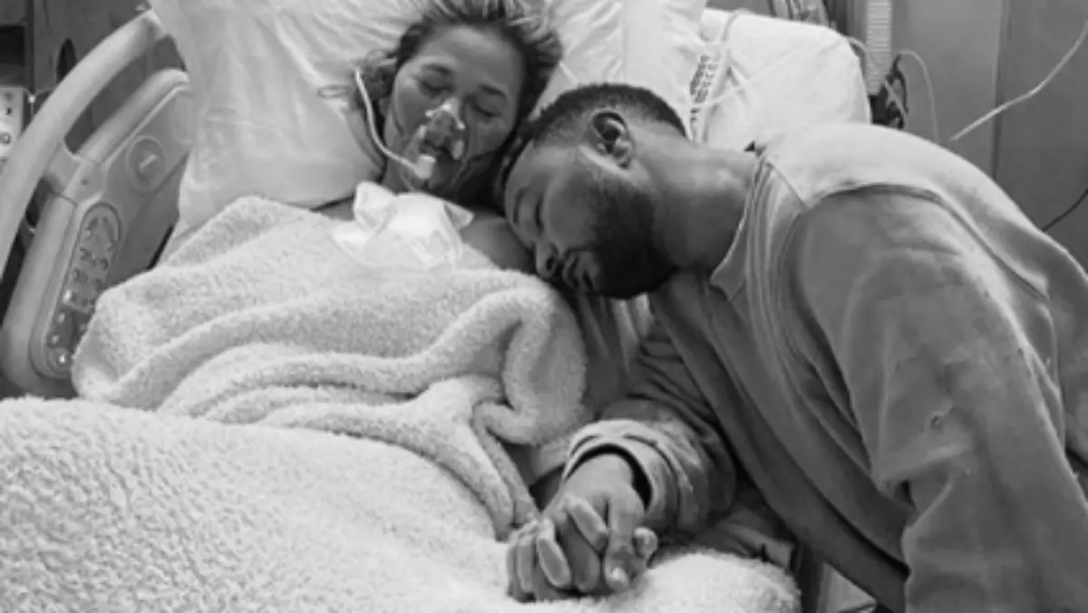 chrissyteigen-pierde-bebé
