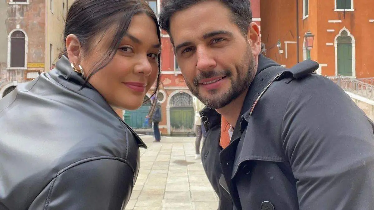 Yuridia y su esposo Martín Aranda