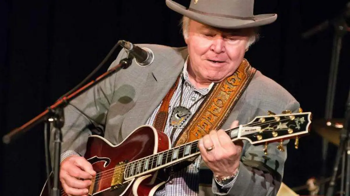 ESPECIAL Roy Clark