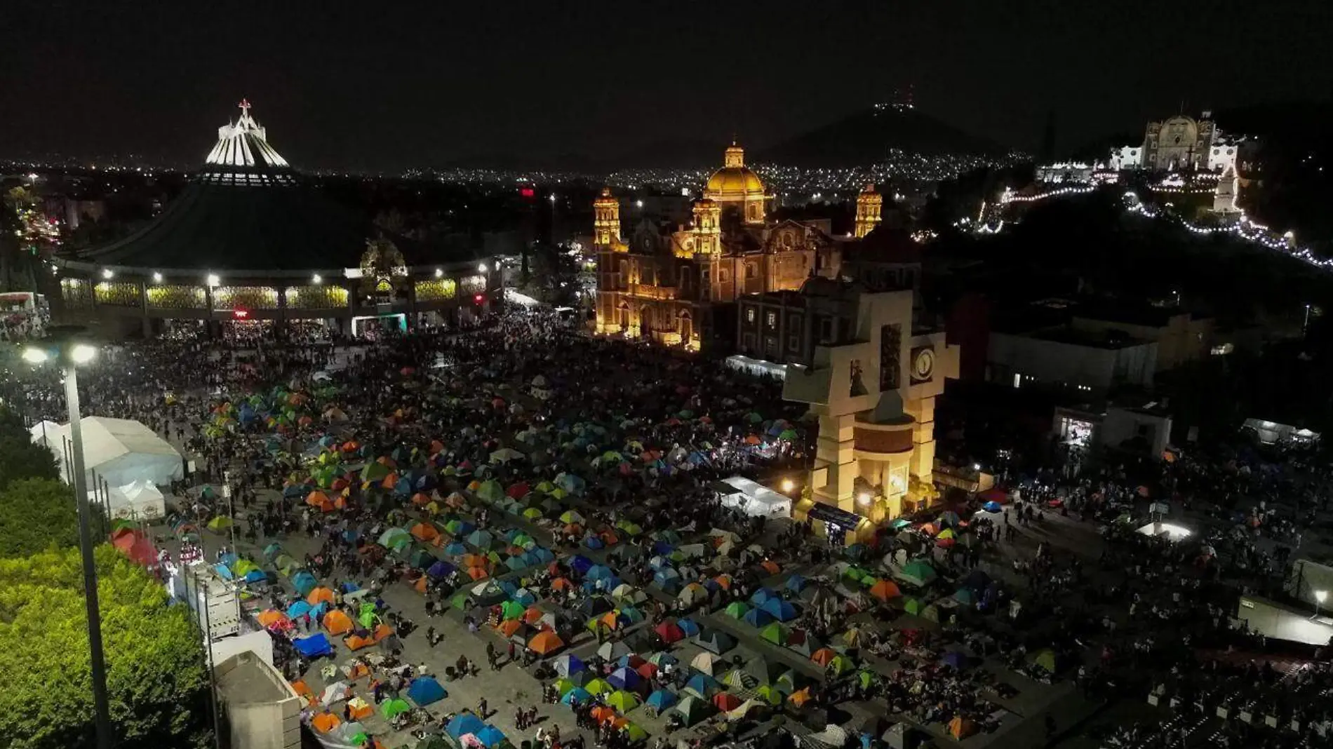 Atrio de la Basílica de Guadalupe