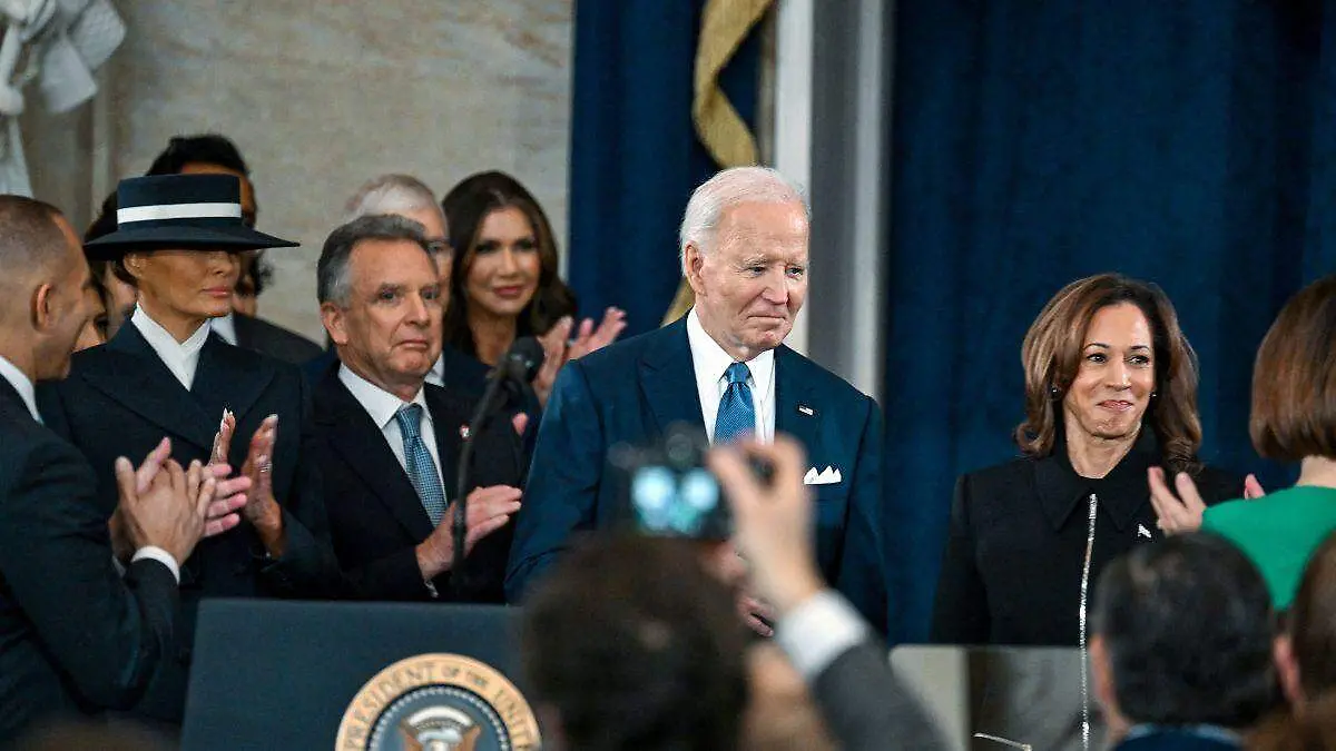 El presidente estadounidense Joe Biden y la vicepresidenta Kamala Harris llegan a la toma de posesión de la presidencia de Donald Trump del presidente electo de Estados Unidos, Donald Trump
