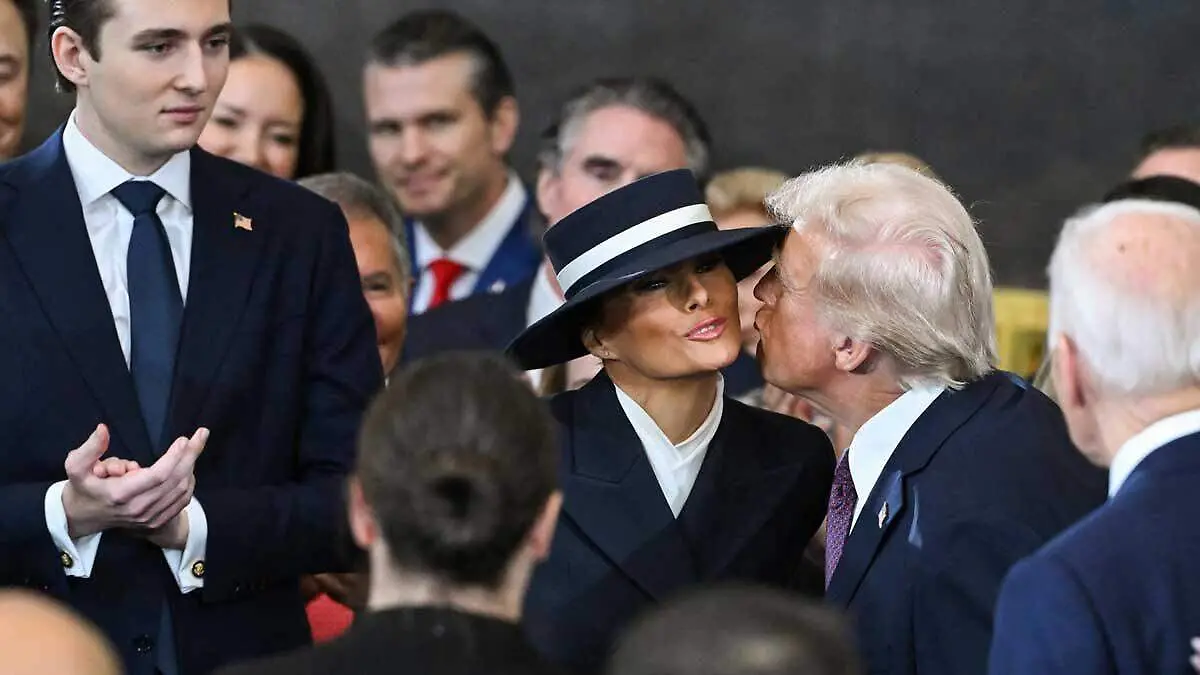 Melania-y-Donald-Trump_beso