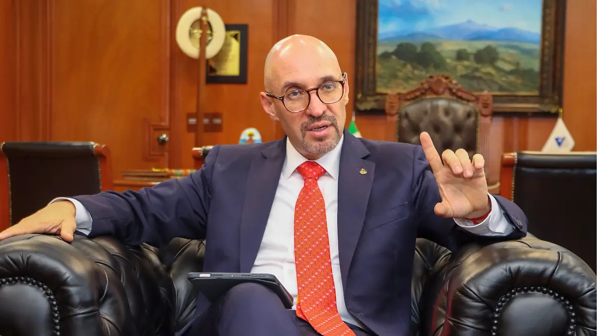 octavio_de_la_torre_concanaco_romina_solís