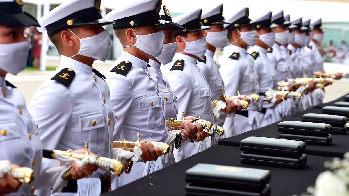 Cadetes de la Marina 