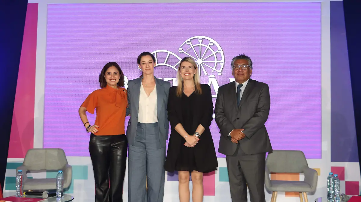 FERIA DEL LIBRO romina solis 10