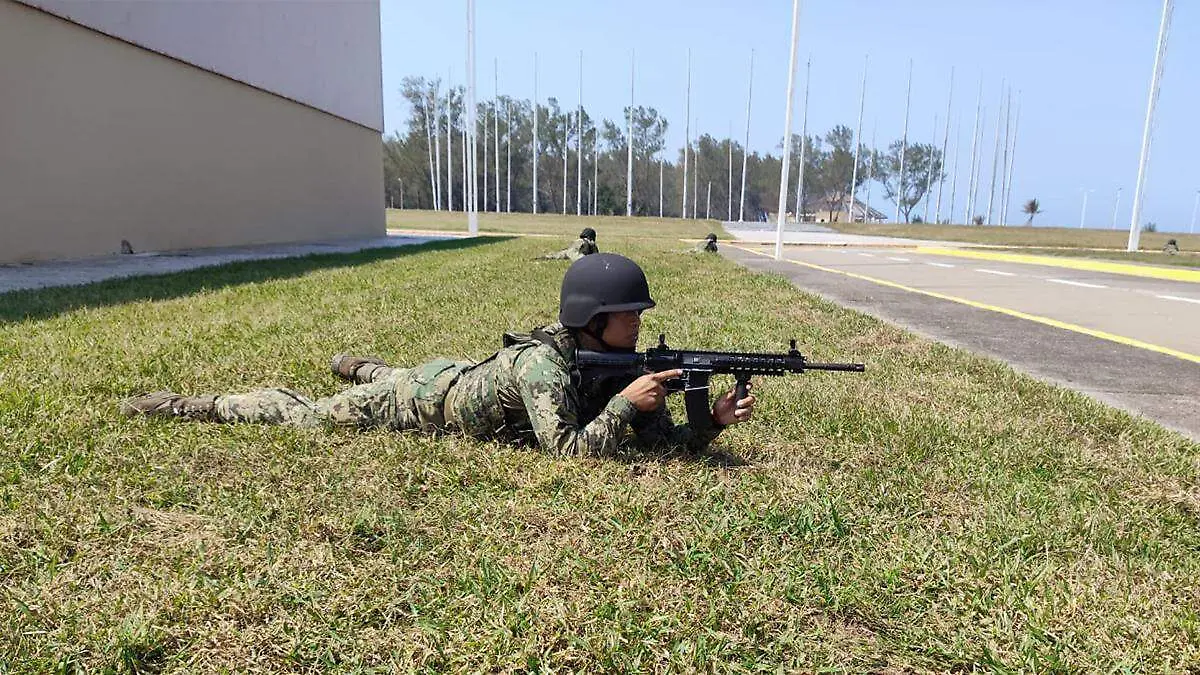 MAS CADETES PARA COMBATE-ESCUELA NAVAL-aldo canedor (2).