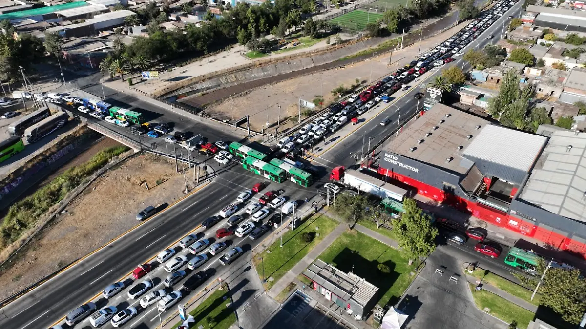 Apagón en Chile colapso de vialidades 