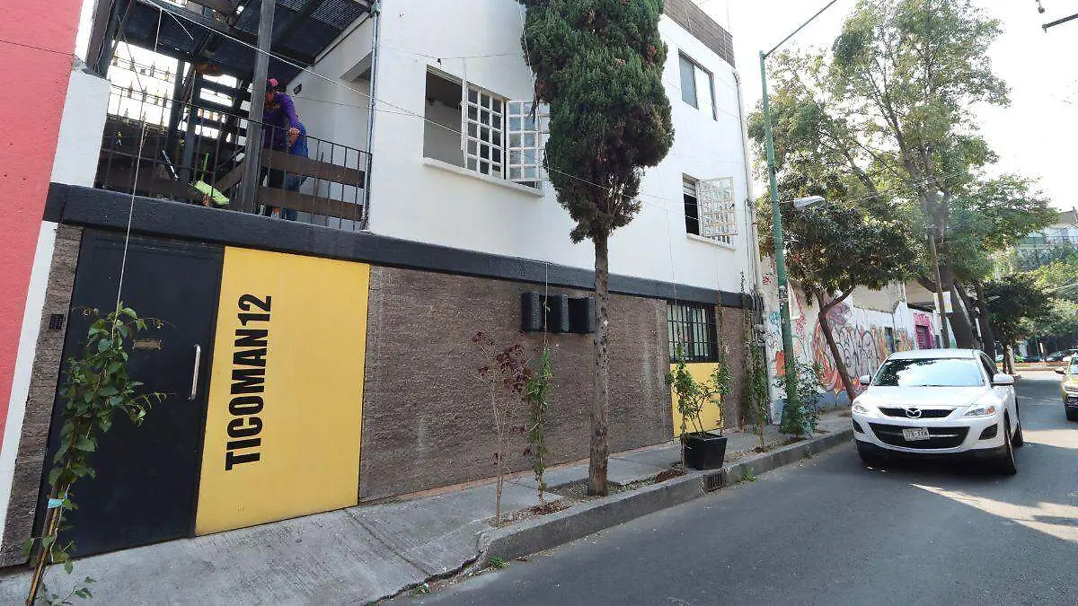 alfredo carrillo plantó arboles y lo detienen