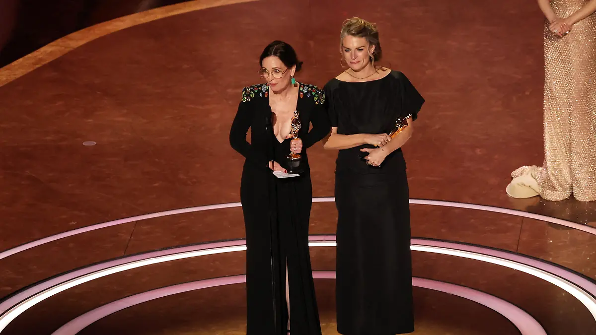 Molly O’Brien y Lisa Remington