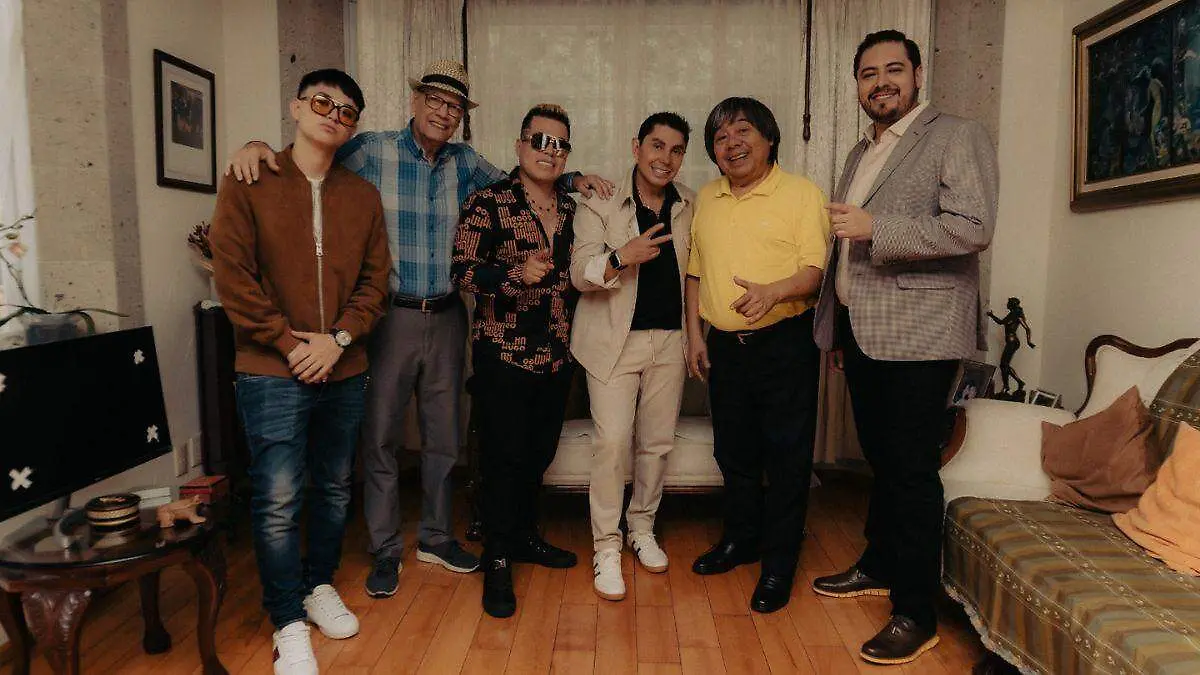 Ernesto Solano grabó nueva versión de "Eva María"