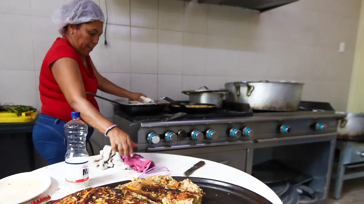 Migrantes alimentos refugio Arcángel Rafael