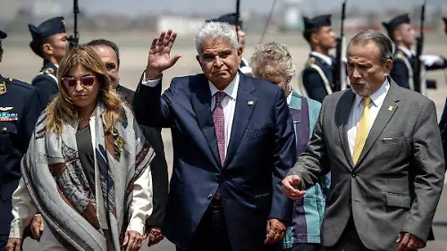 Presidente de Panamá viaja a Perú