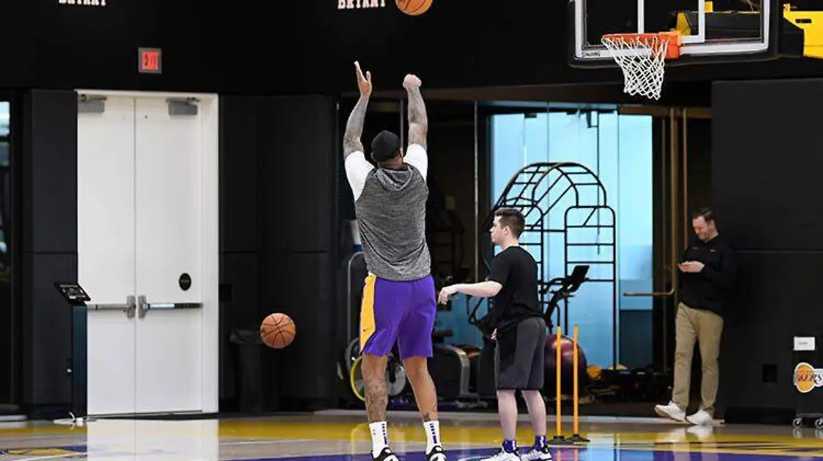 lakers-entrenamiento-reuters2