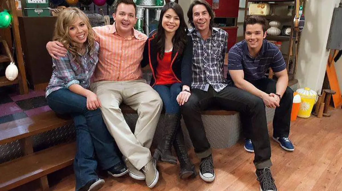 icarli elenco