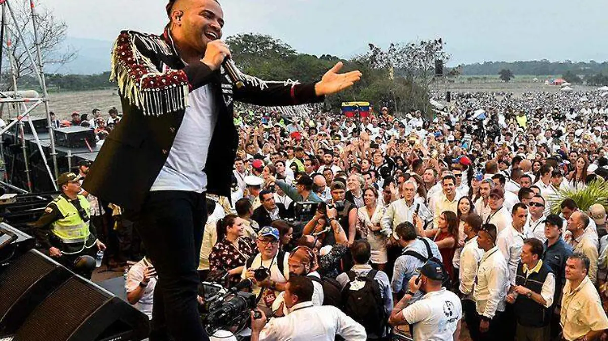 Nacho_concierto_venezuela