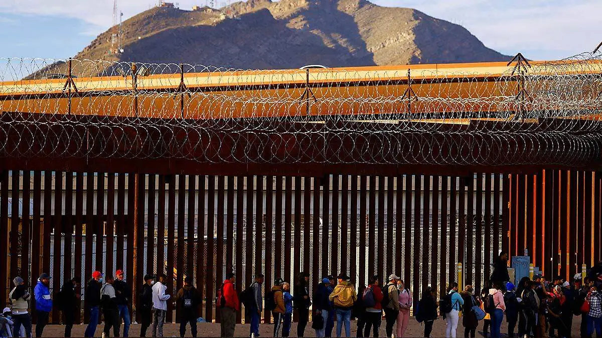 Migrantes en la frontera con EU