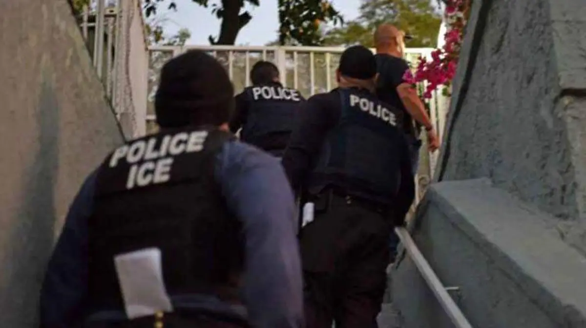 policia-migracion-ice