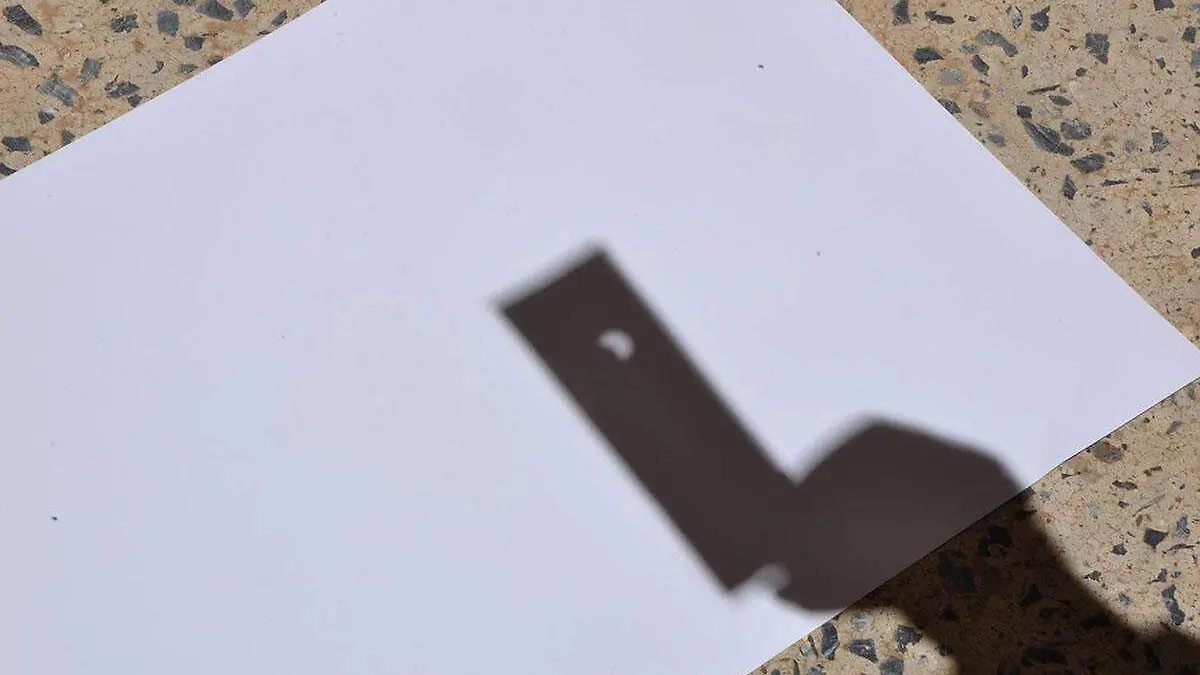 Hoja Eclipse