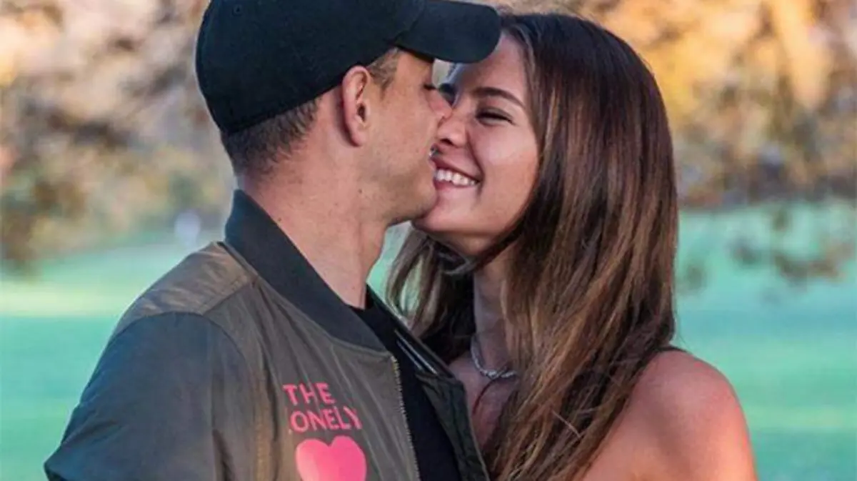 chicharito-novia