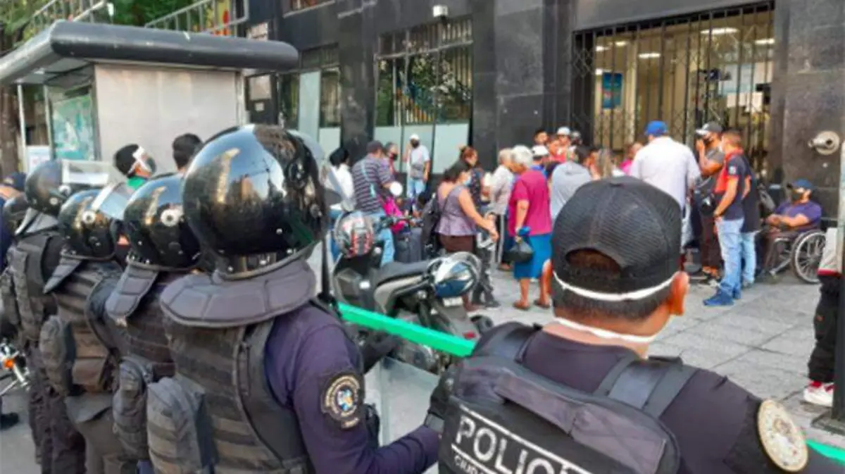 bloqueo-ejecentral-ambulantes3