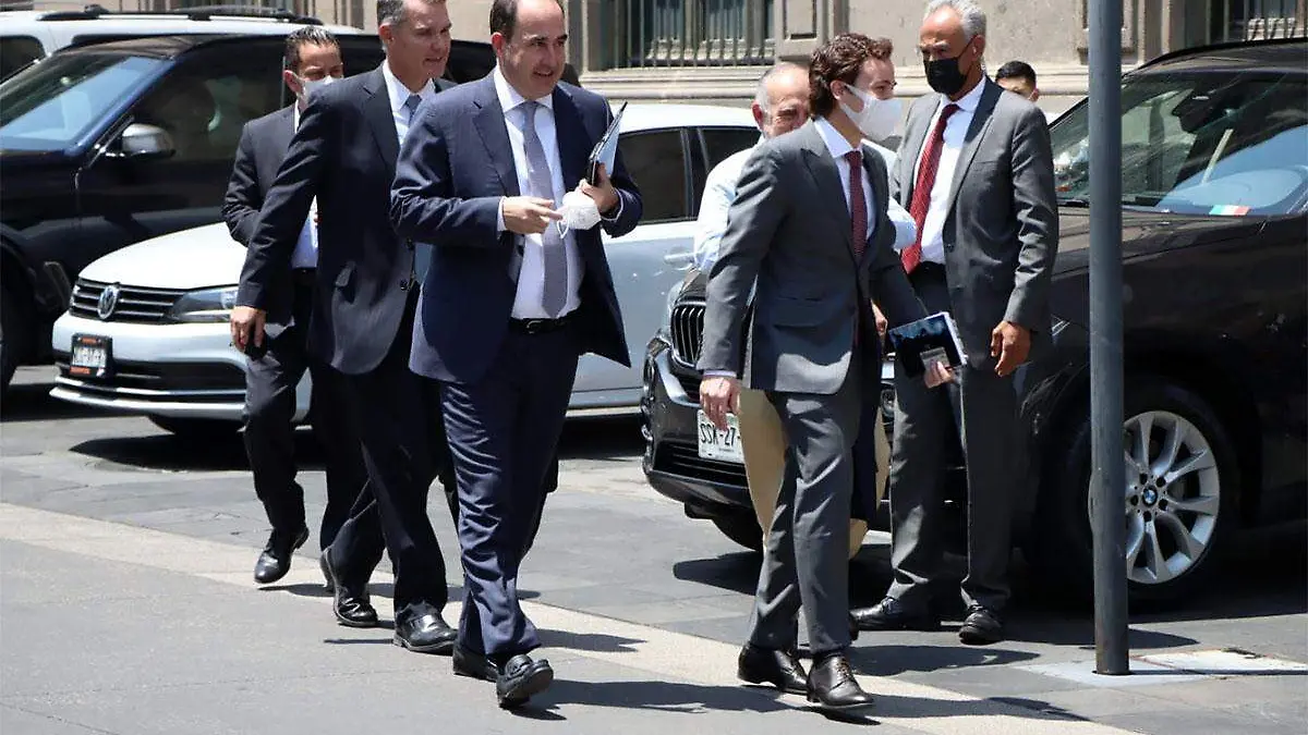 Empresarios llegando a Palacio Nacional