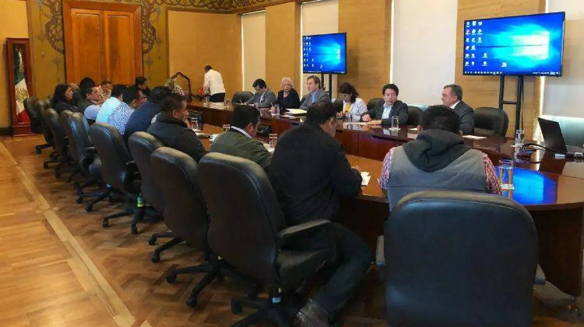 cnte dialogo gobierno TWITTWER @emoctezumab
