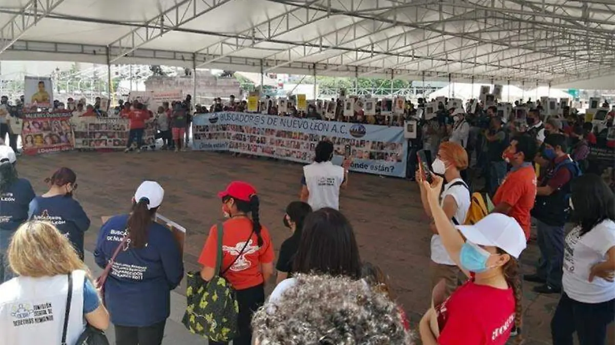 marcha nuevo león1