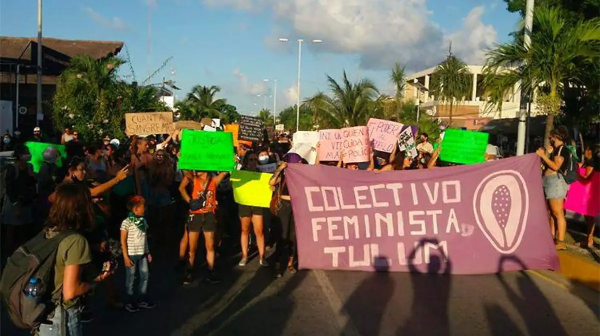 marcha feministas tulum1