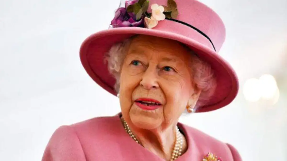Reina Isabel II